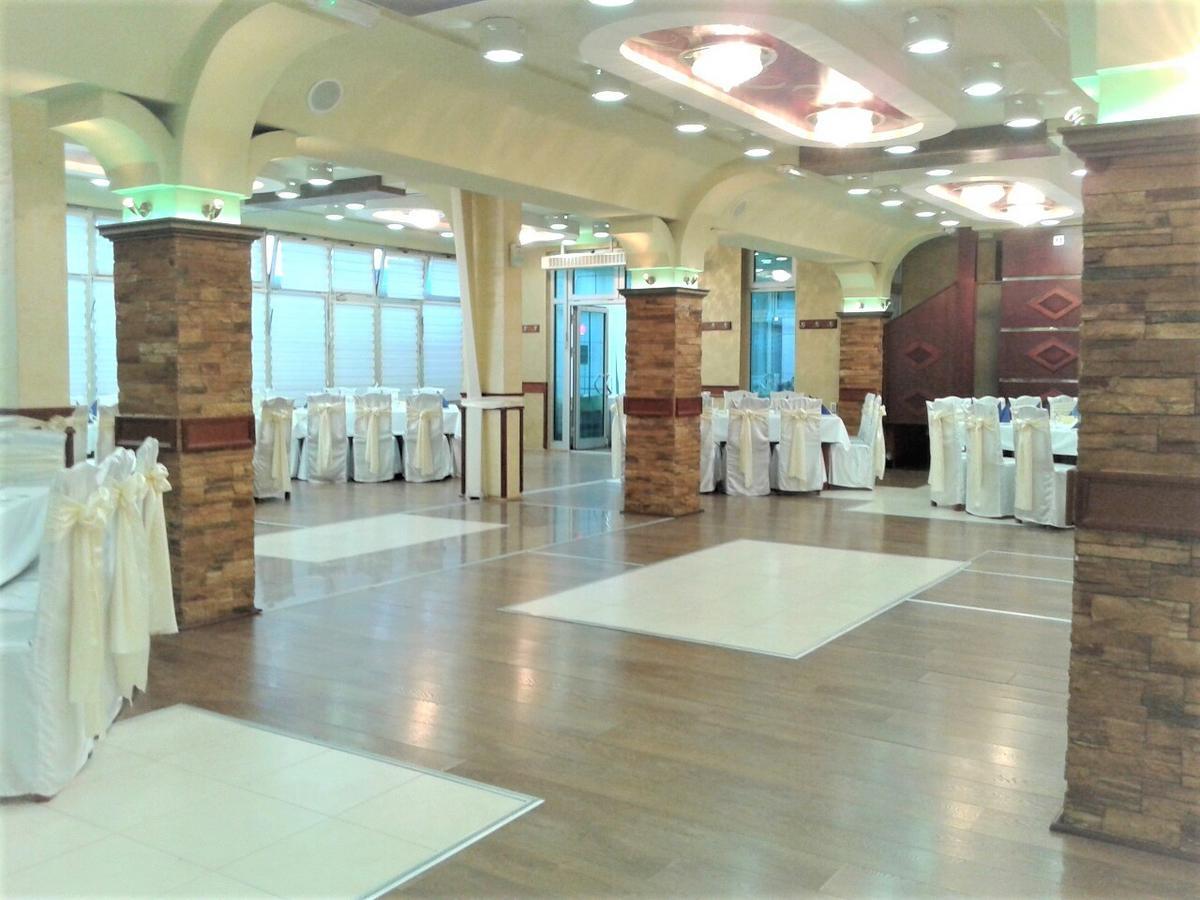 Hotel Tehnograd Кралево Экстерьер фото